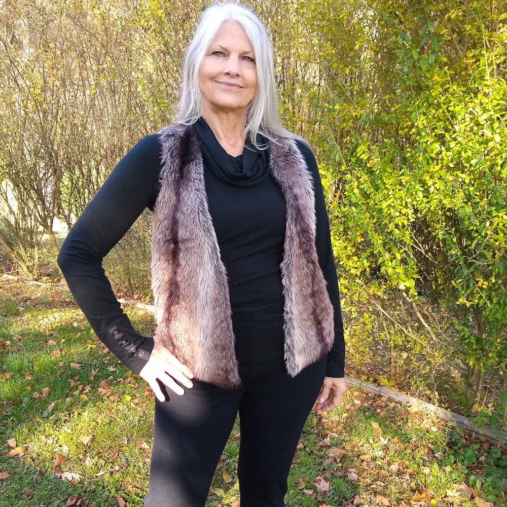 Fur vest